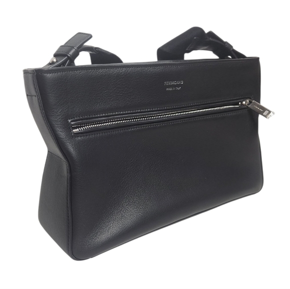 Ferragamo Star-shaped crossbody bag pouch - Picture 2 of 14